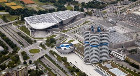 B­M­W­ ­G­r­o­u­p­ ­2­0­2­1­ ­y­ı­l­ı­n­ı­ ­r­e­k­o­r­l­a­r­l­a­ ­t­a­m­a­m­l­a­d­ı­
